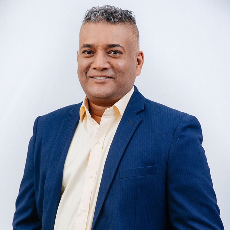 Deesen Myandee, Head of Orthopedics & Surgical at Proximed